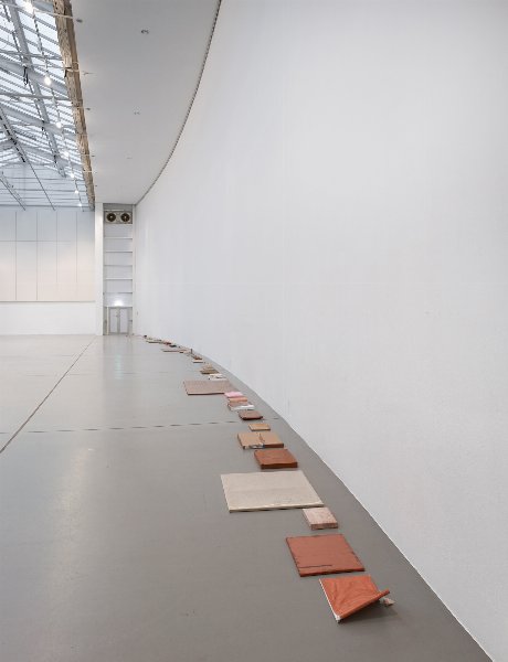 nackte Wand, Examen 2020, documentaHalle